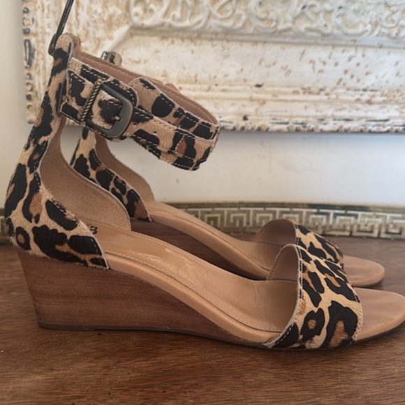 UGG Calf Hair Char Leopard Ankle Strap Sandals - Picture 2 of 8